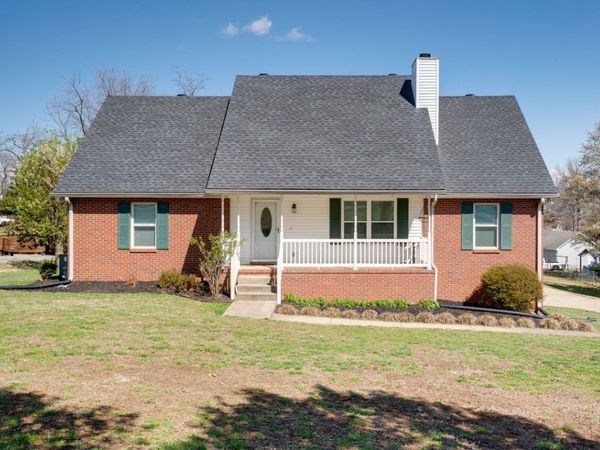 145 S Palmers Chapel Rd , White House, TN 37188