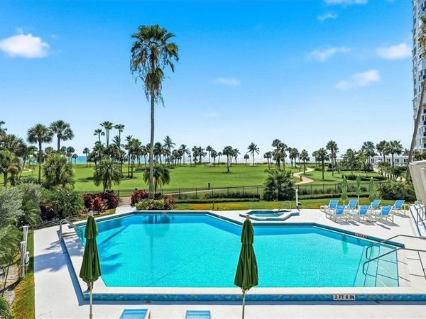 4031 Gulf Shore BLVD N, Unit 25, NAPLES, FL 34103