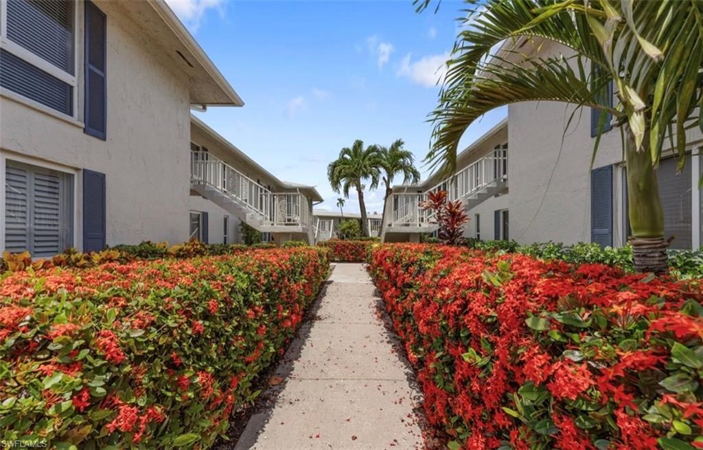 195 Peppermint Ln, Unit 2, Naples, FL 34112 Photo