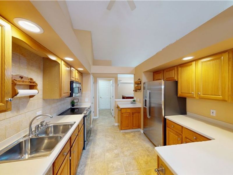551 Daleview Drive, Aurora, OH 44202 Photo 12