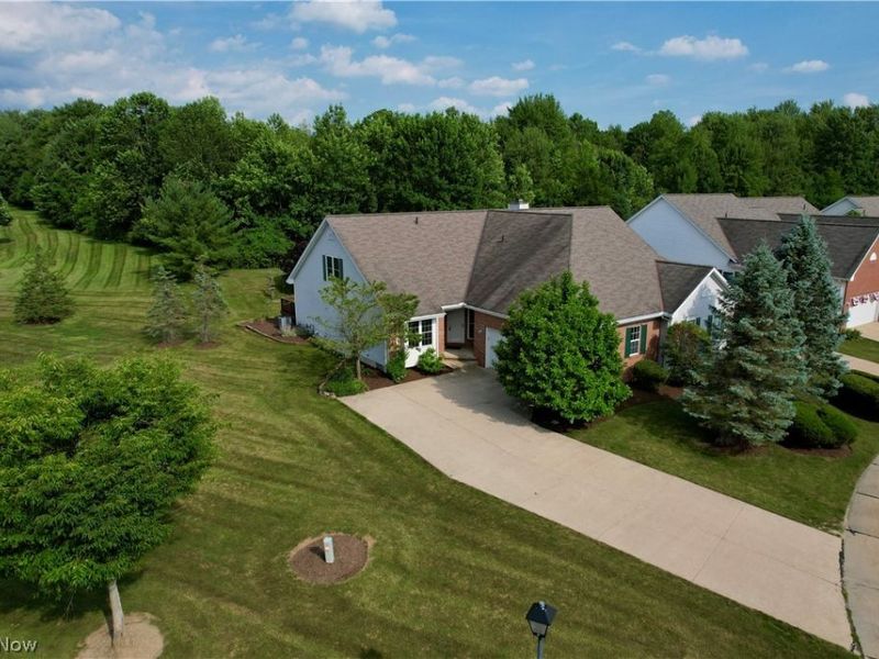 551 Daleview Drive, Aurora, OH 44202 Photo 3