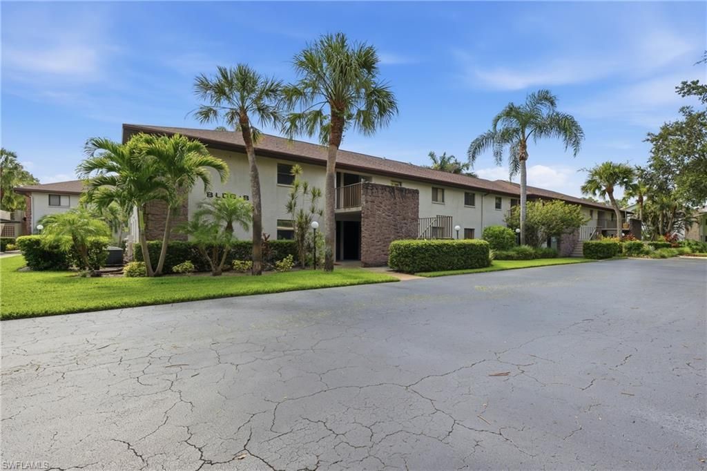 10 Beth Stacey Blvd , Unit 206, Lehigh Acres, FL 33936 Photo