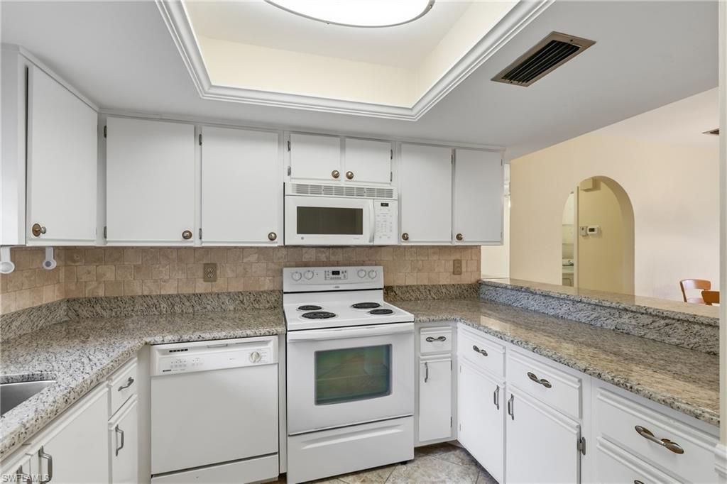 10 Beth Stacey Blvd , Unit 206, Lehigh Acres, FL 33936 Photo
