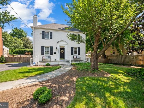 5613 BRADLEY BOULEVARD , BETHESDA, MD 20814