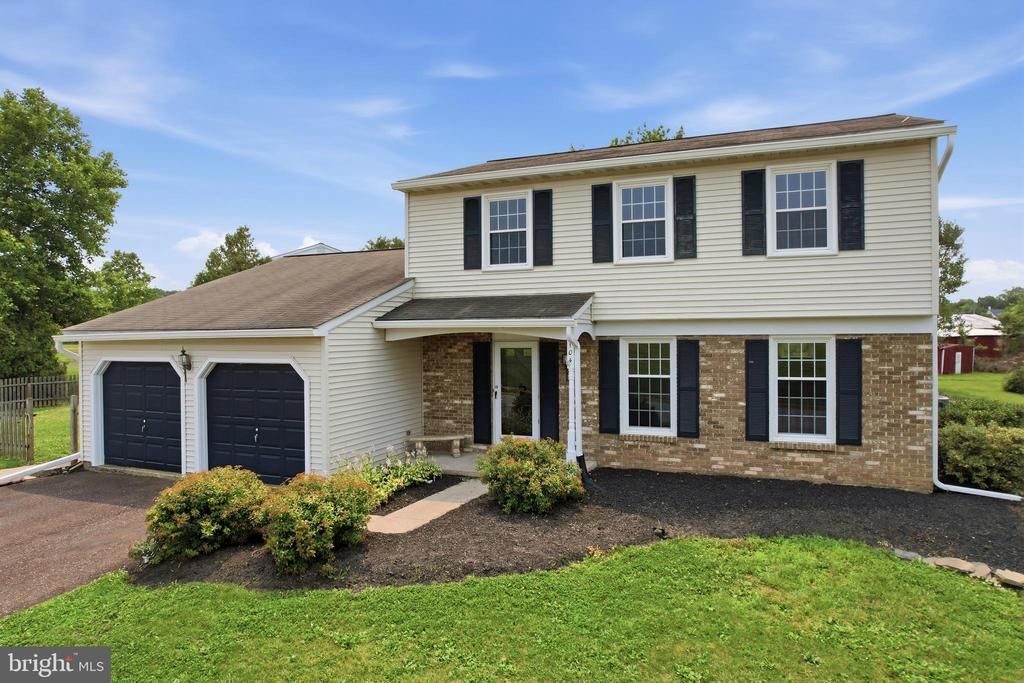 104 NOBLE DRIVE, PERKASIE, PA 18944