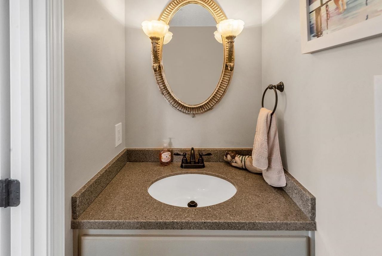101 Barnwell St.  Photo 15