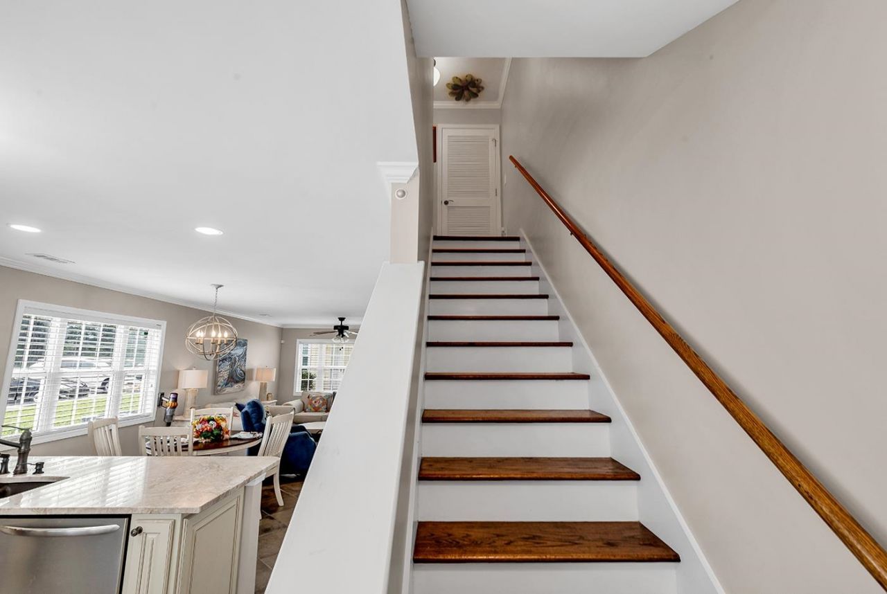 101 Barnwell St.  Photo 16