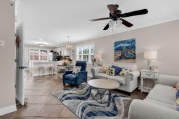 101 Barnwell St.  photo 4
