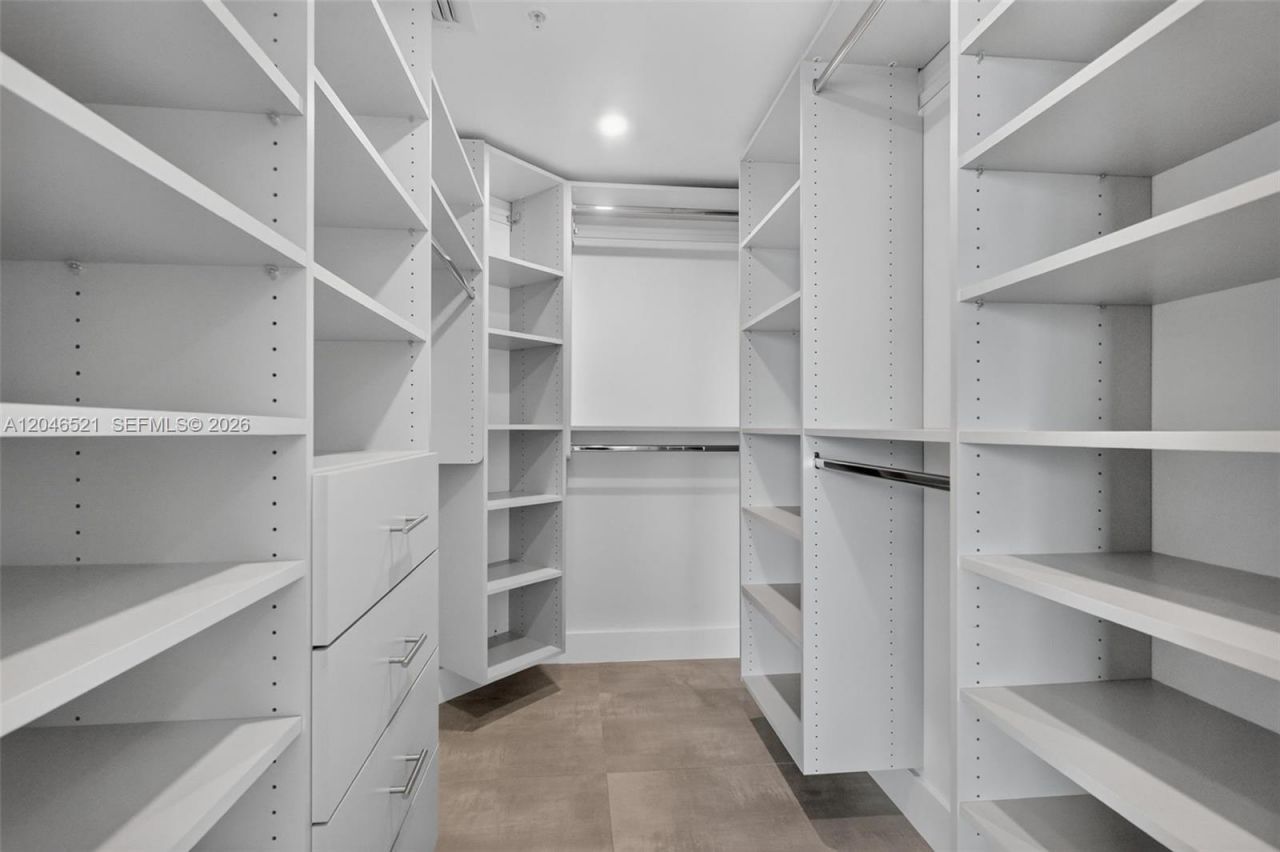 3370 Hidden Bay Dr , Unit 1212, Aventura, FL 33180 Photo