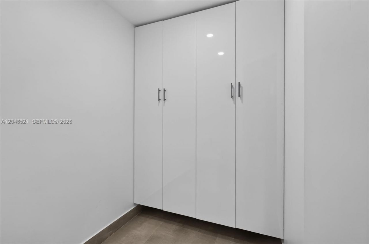 3370 Hidden Bay Dr , Unit 1212, Aventura, FL 33180 Photo