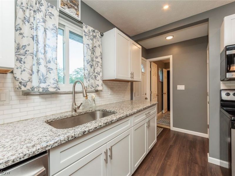 32736 Belle Road, Avon Lake, OH 44012 Photo 8