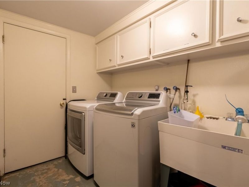 2661 Perry Drive NW, Canton, OH 44708 Photo 40