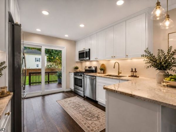 34 Nestor St, Franklin, NJ 07416