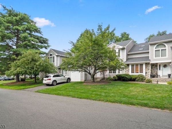 35 Mulford Dr, Wayne, NJ 07470