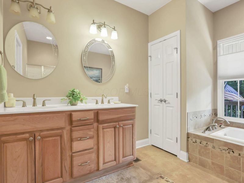 8970 Loches Road , Saint Louisville, OH 43071 Photo 26