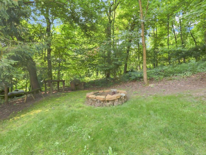 8970 Loches Road , Saint Louisville, OH 43071 Photo 45