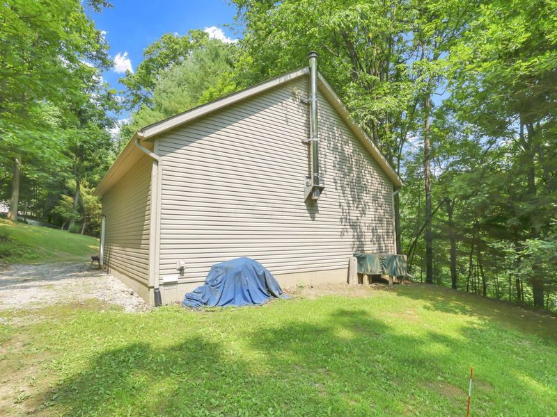 8970 Loches Road , Saint Louisville, OH 43071 Photo 79