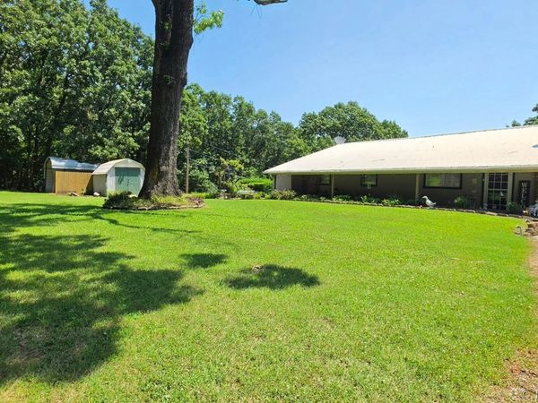 405 Woodward Circle , Gore, OK 74435