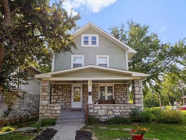 2939 WAYNE Avenue, Kansas City, MO 64109