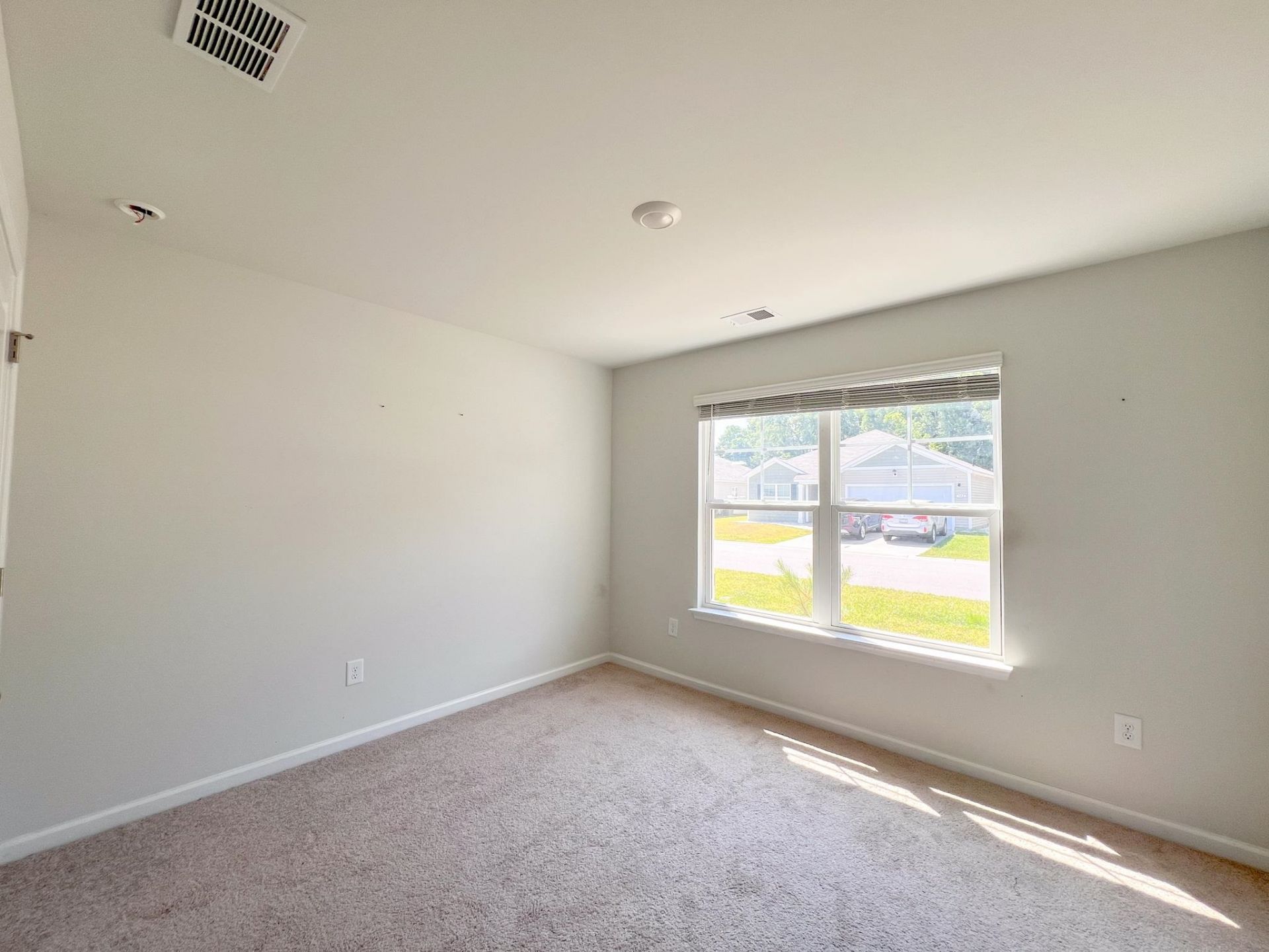 339 Spruce Pine Way  Photo 18