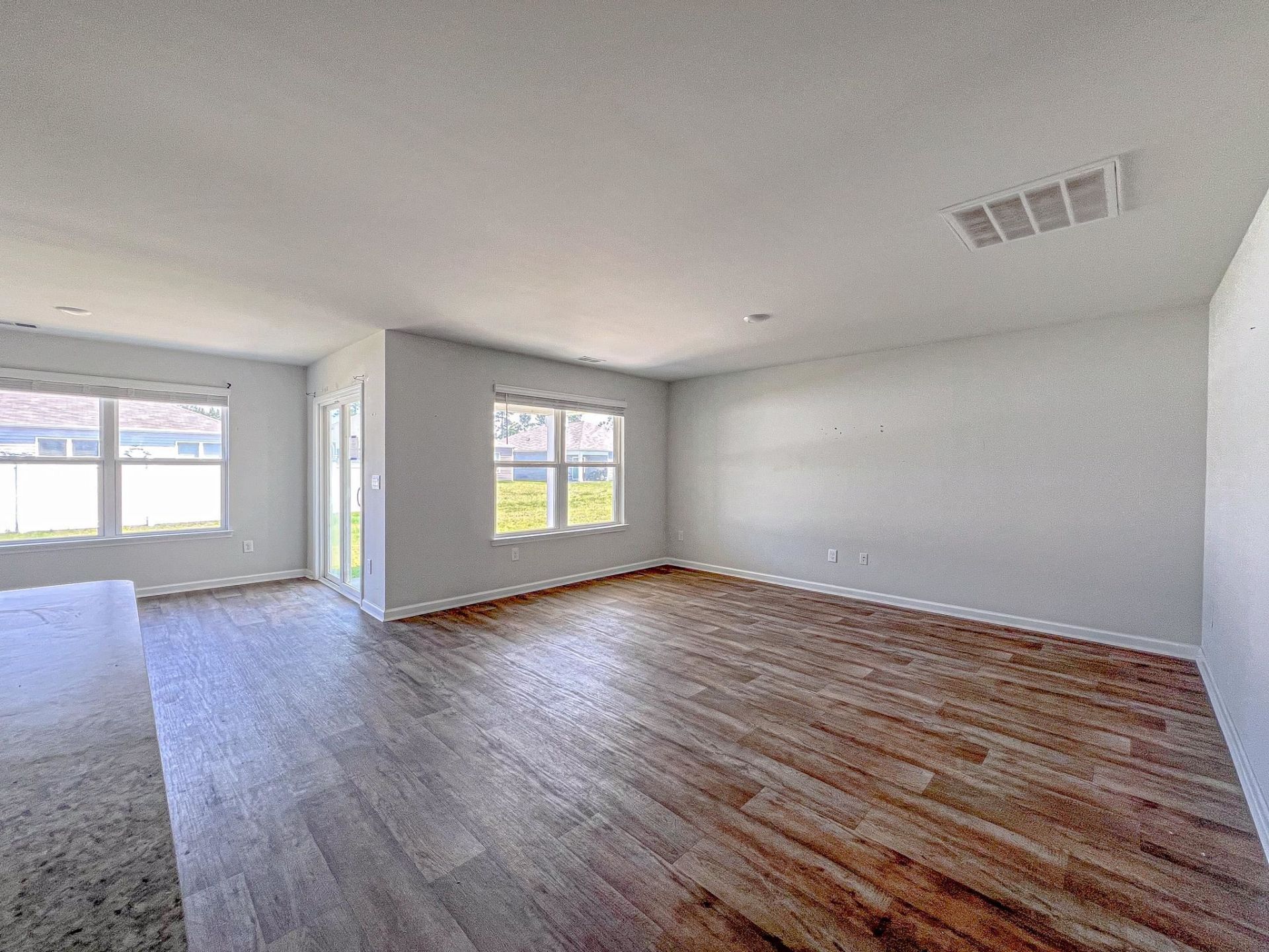 339 Spruce Pine Way  Photo 4
