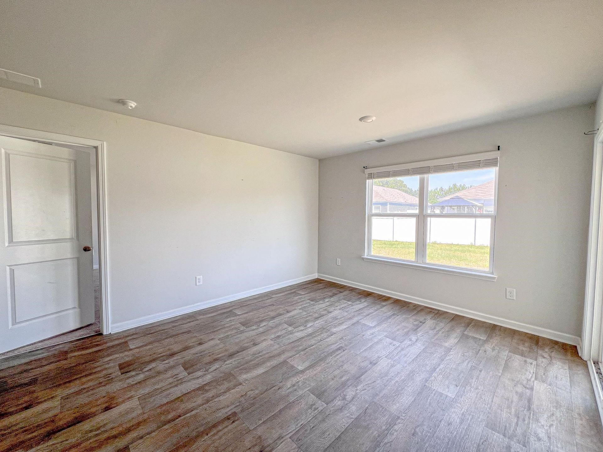 339 Spruce Pine Way  Photo 7