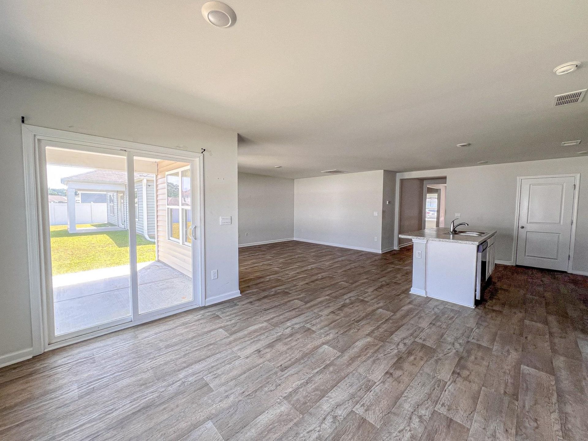339 Spruce Pine Way  Photo 8