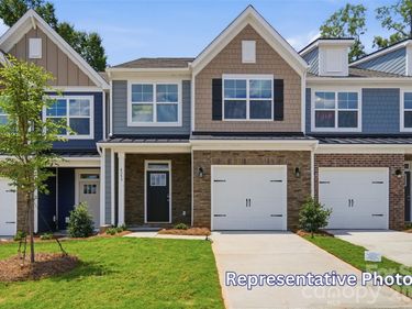 4370 Black Court , Harrisburg, NC 28075