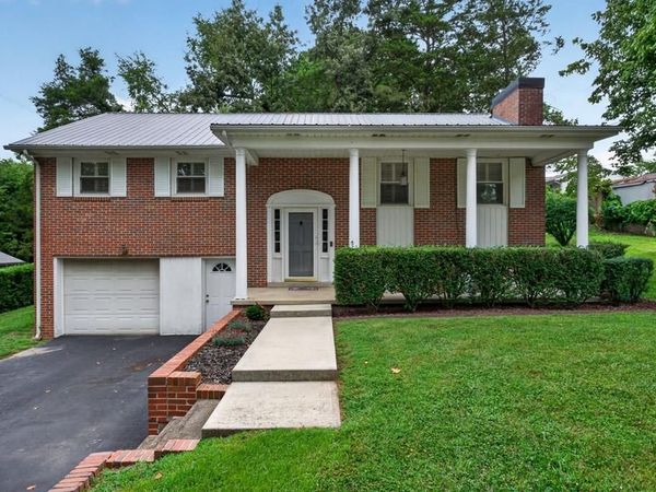 660 Polk St, Sparta, TN 38583