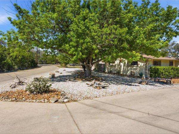1268 W Lakeside Drive , Canyon Lake, TX 78133