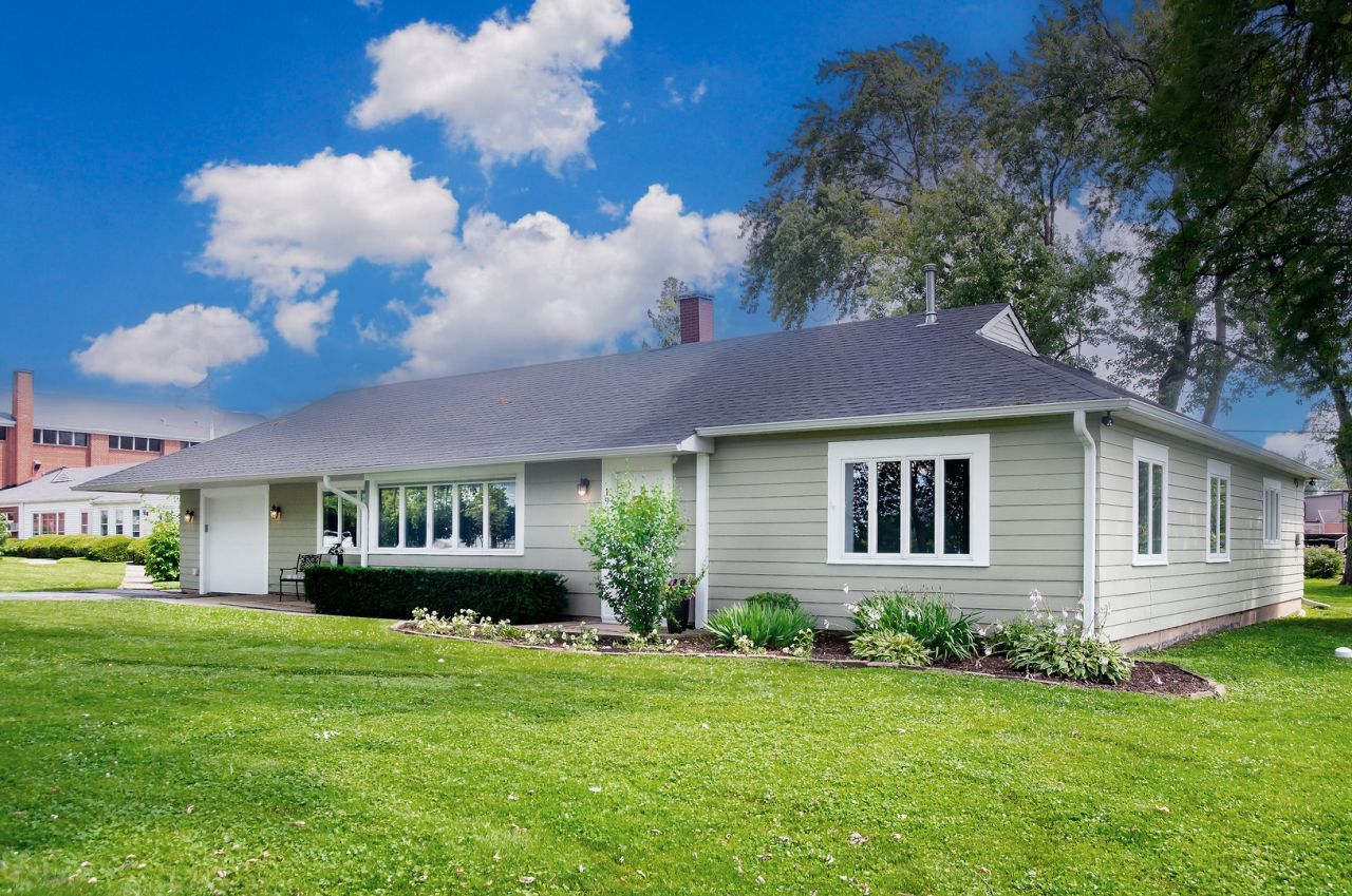 1903 W 58th Place , La Grange Highlands, IL 60525