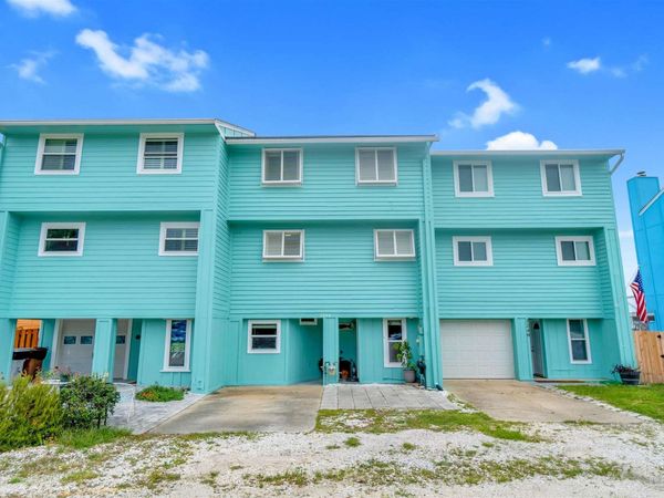 3238 Quietwater Ln, Gulf Breeze, FL 32563