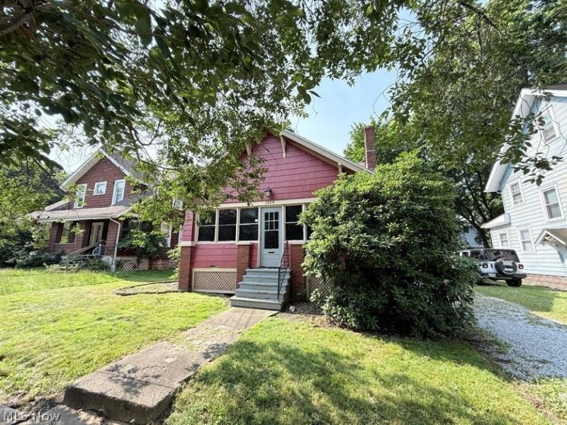 1504 Preston Avenue, Akron, OH 44305 Photo 1