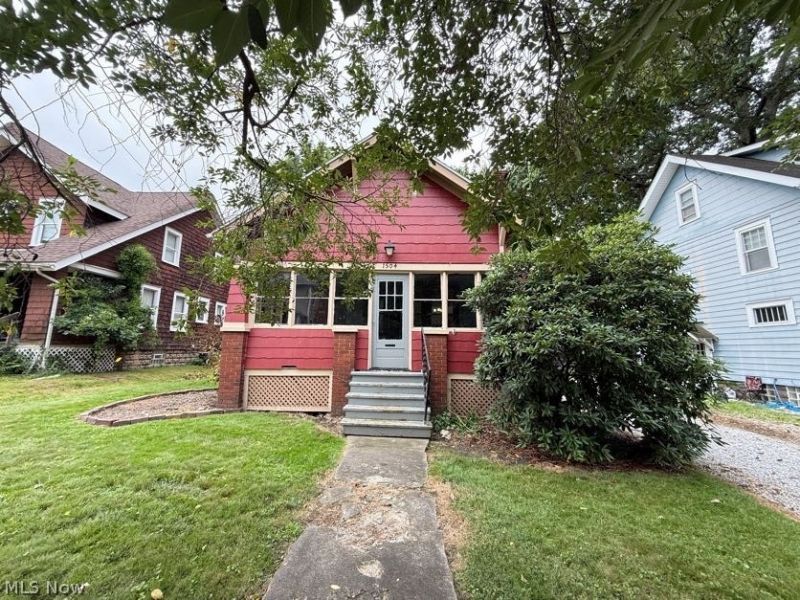 1504 Preston Avenue, Akron, OH 44305 Photo 1
