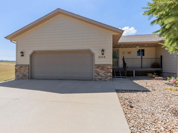 2358 HILLSIDE DR, Sturgis, SD 57785