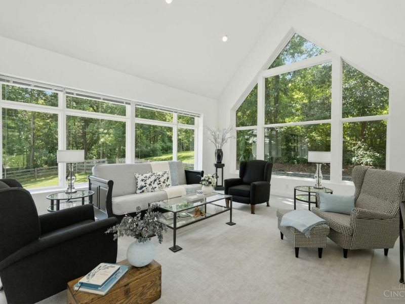 10036 Laurel Glen Drive, Hamilton Twp, OH 45140 Photo 10