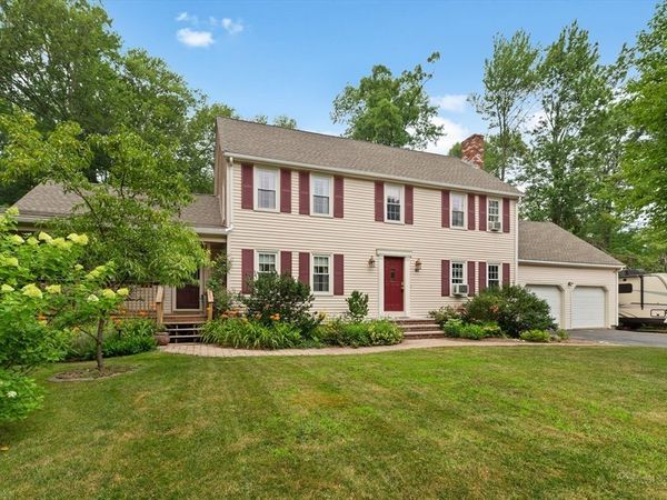82 Norton Rd, North Attleboro, MA 02760