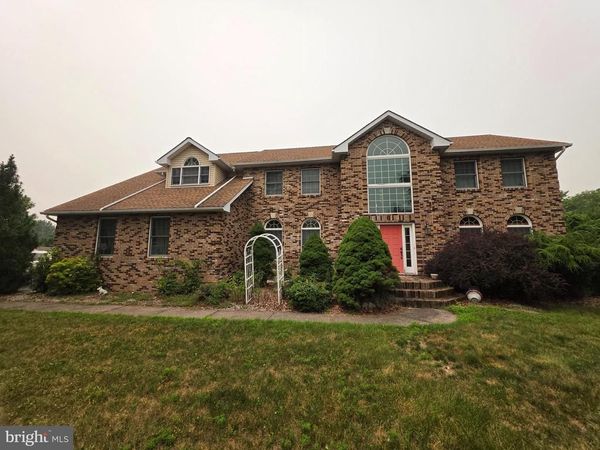 630 CLEARFIELD ROAD , NAZARETH, PA 18064