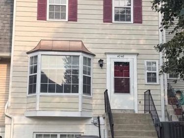 4048 SPRING RUN COURT , CHANTILLY, VA 20151