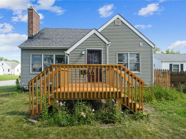 1844 B Avenue NW, Cedar Rapids, IA 52405