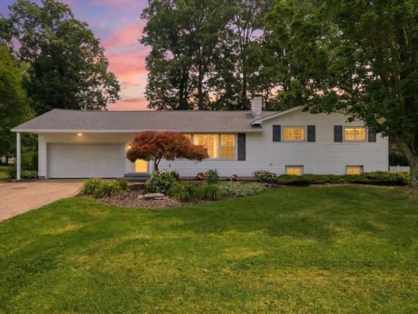 432 Melody Ln, Mansfield, OH 44905