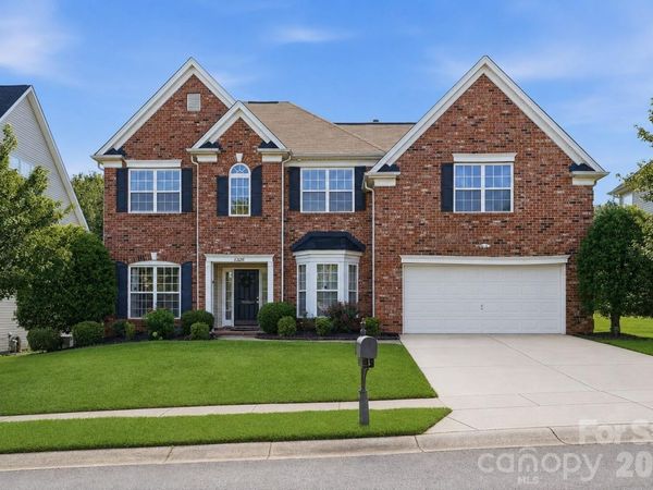 6226 Castlecove Road , Charlotte, NC 28278
