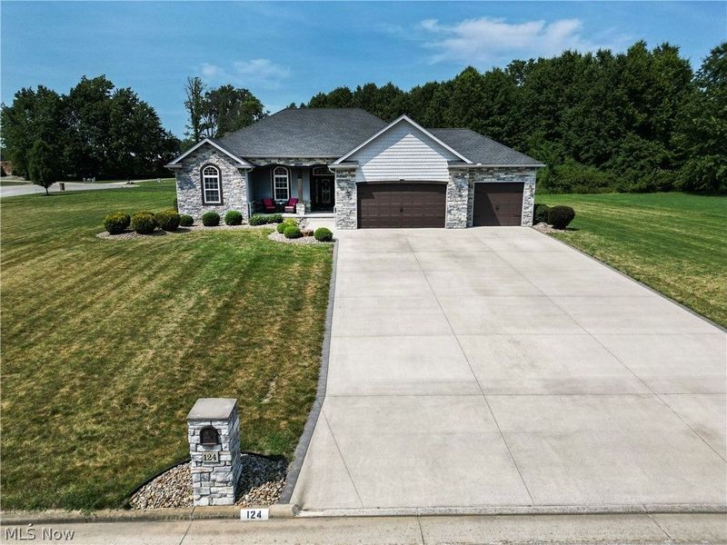 124 Cedars Drive, Poland, OH 44514 Photo 1