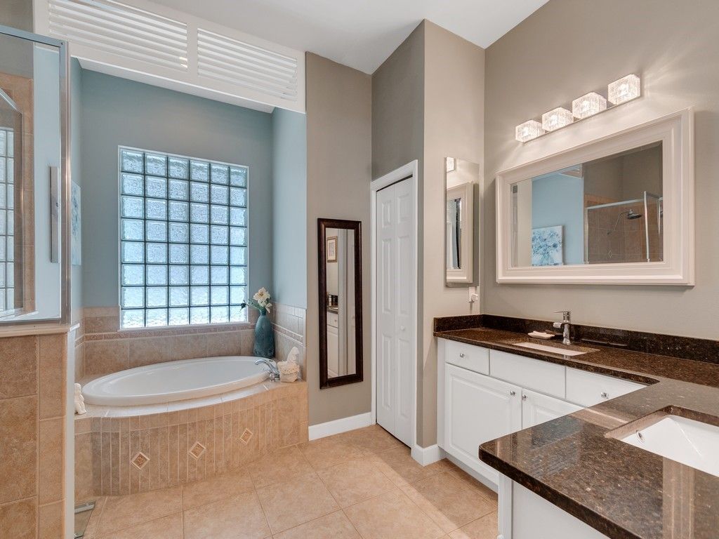 6566 35th Place, Vero Beach, FL 32966 Photo