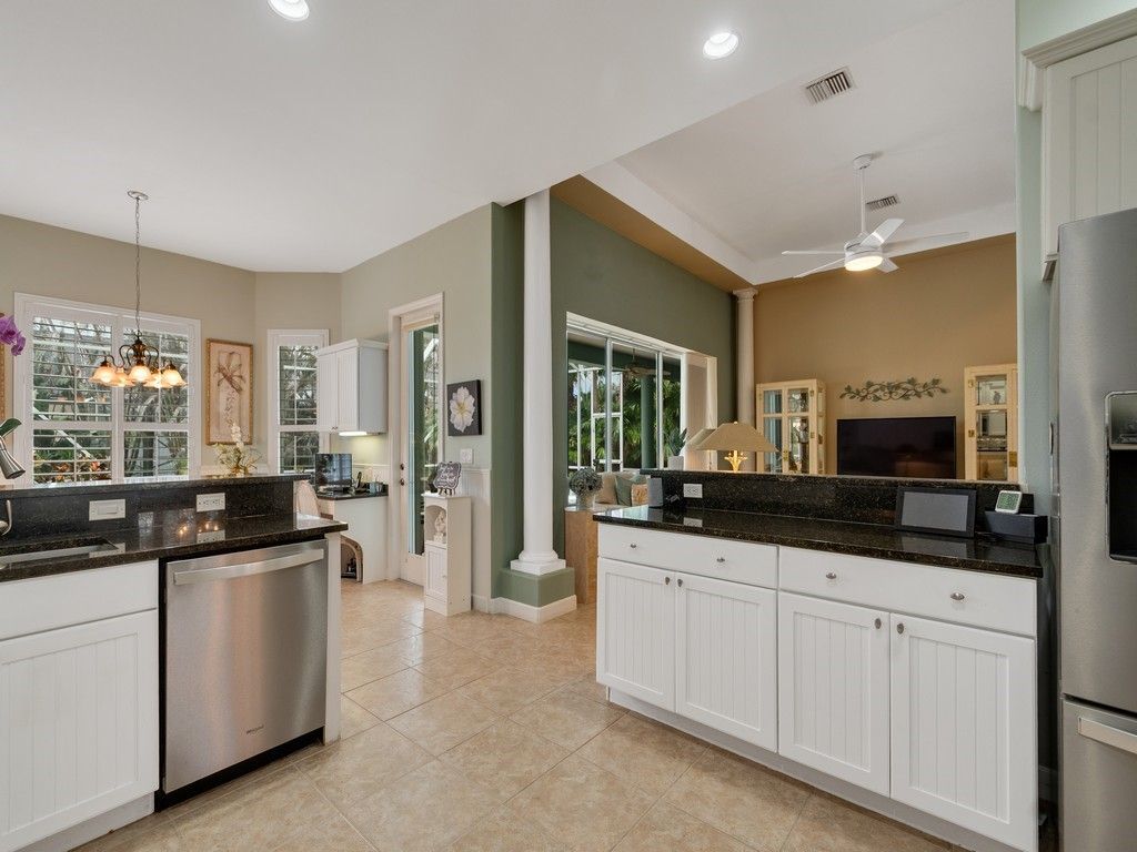 6566 35th Place, Vero Beach, FL 32966 Photo