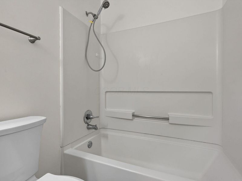 891 Noddymill Lane E, Unit 33B, Worthington, OH 43085 Photo 27