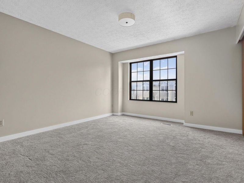 891 Noddymill Lane E, Unit 33B, Worthington, OH 43085 Photo 28