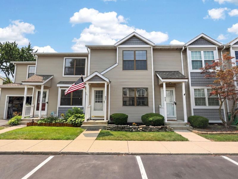 891 Noddymill Lane E, Unit 33B, Worthington, OH 43085 Photo 3