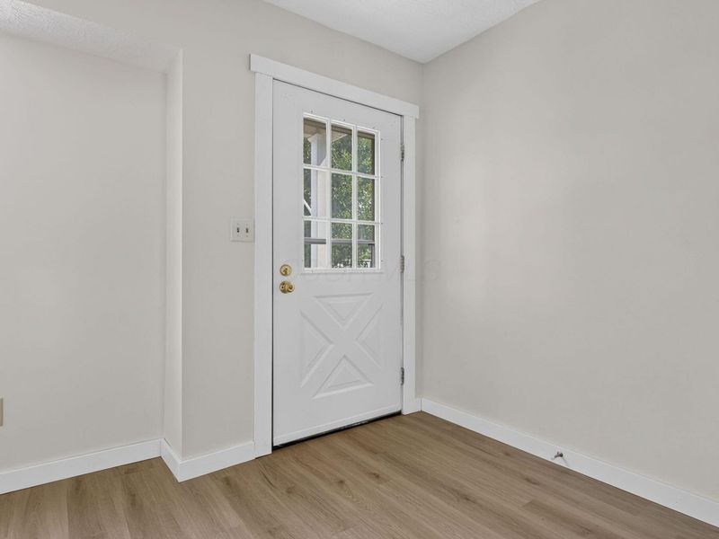 891 Noddymill Lane E, Unit 33B, Worthington, OH 43085 Photo 8