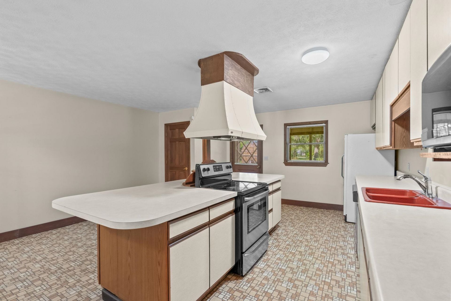 3139 Shetland Ln.  Photo 32